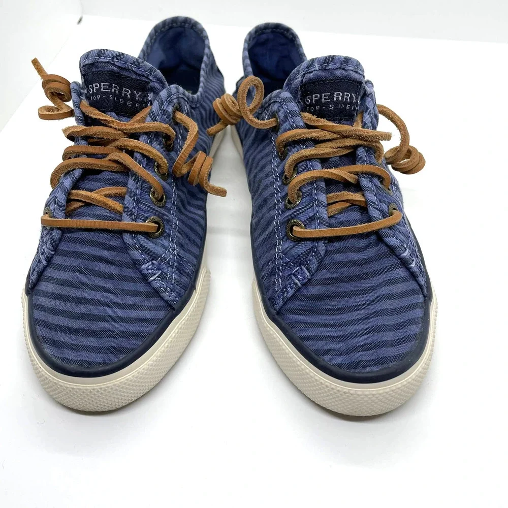 Sperry Women's Seacoast Stripe Sneaker Blue 6.5